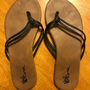 Volcom flip flops